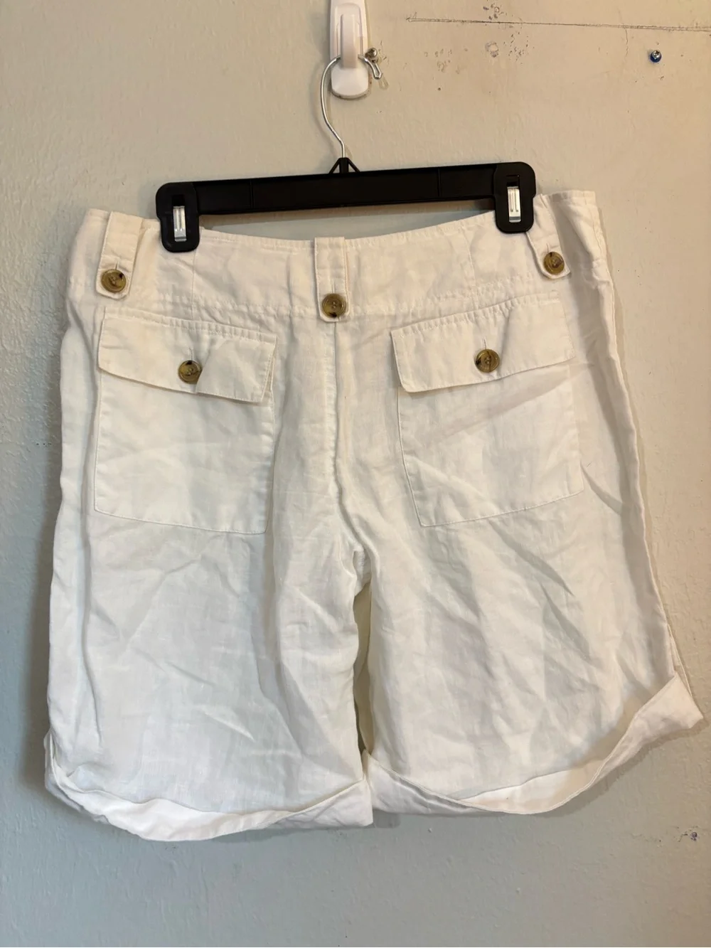 LONDONJEAN White Linen-Blend Button Accent Bermuda Shorts - Picture 5 of 5